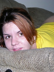 Brunette Amateur Enjoys Showing & Spreading Her Smelly Ass