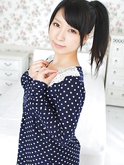 Jap girl Shiori Atsuta