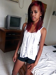 Skinny dark-skinned Filipina babe experiences foreign cock